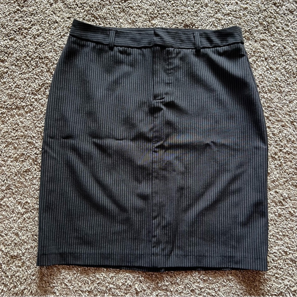 GAP 90s Classic Black Pinstripe Pencil Skirt